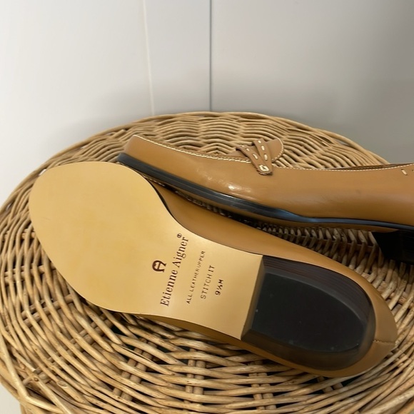 NWOT Etienne Aigner Butterscotch Pointed Almond Toe Loafers - Picture 8 of 11